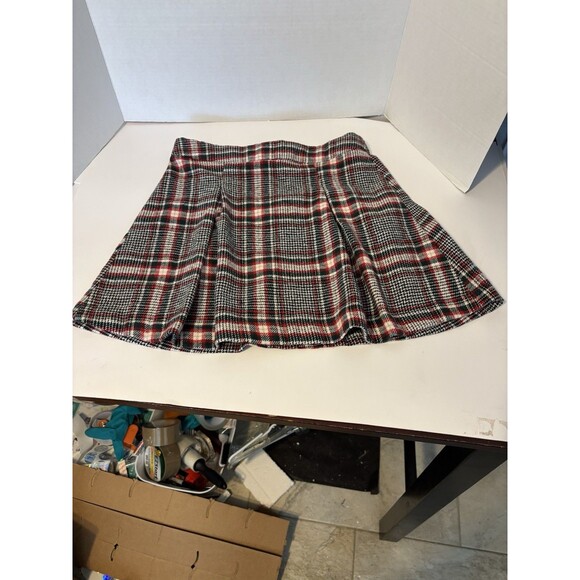 School Girl Red and Black Plaid Pleated Mini Skirt Size 11/12 Punk Grunge Preppy - Picture 2 of 9